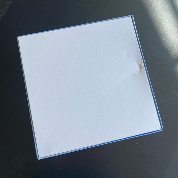 BITS & PIECES • 1,000 Piece Puzzle - Picture 2 of 4